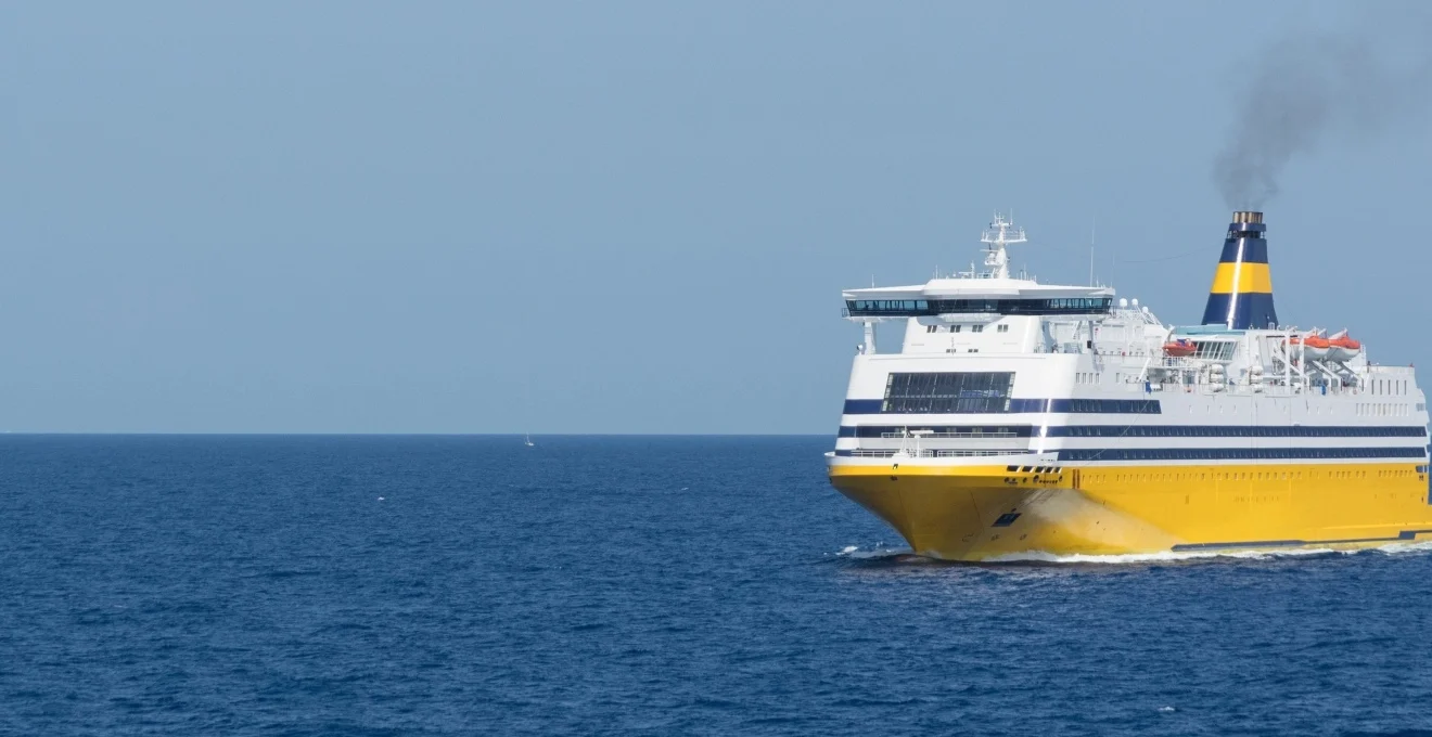 les-plus-belles-vues-sur-la-cote-corse-depuis-le-pont-du-ferry